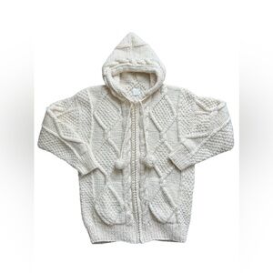 Wool cable-knit zip-up fisherman's style sweater made in Ecuador size large .